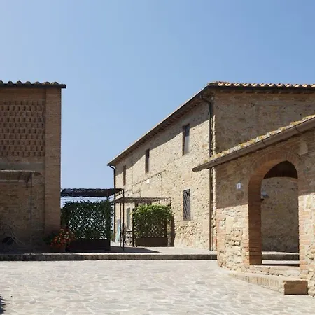 פארק נופש Castellare Di Tonda מונטאיונה