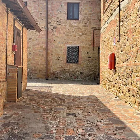 Castellare Di Tonda 4*