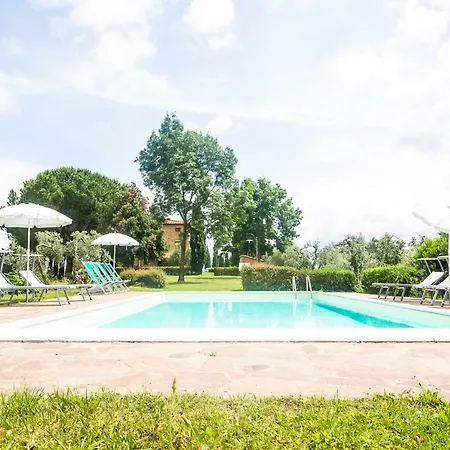 Castellare Di Tonda Ferienpark 4*